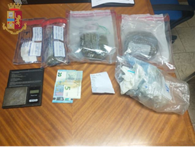 In casa hashish e marijuana, la polizia arresta un 47enne a Iglesias