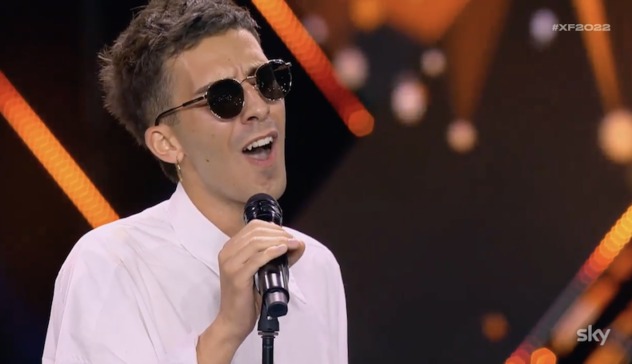 X Factor, incanta il pubblico ma non convince i giudici: eliminato il cantante sardo Matteo Spanu