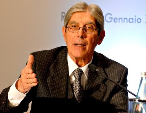 Carbonia, migliaia di persone da un mese senza medico: “Costretto a spendere centinaia di euro per le cure”