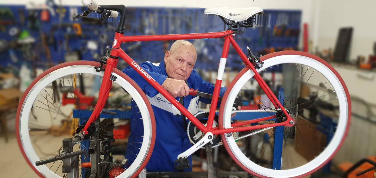 Monserrato, lo cancellano dalle imprese perché è morto: “Ma io sono ancora vivo e voglio lavorare”