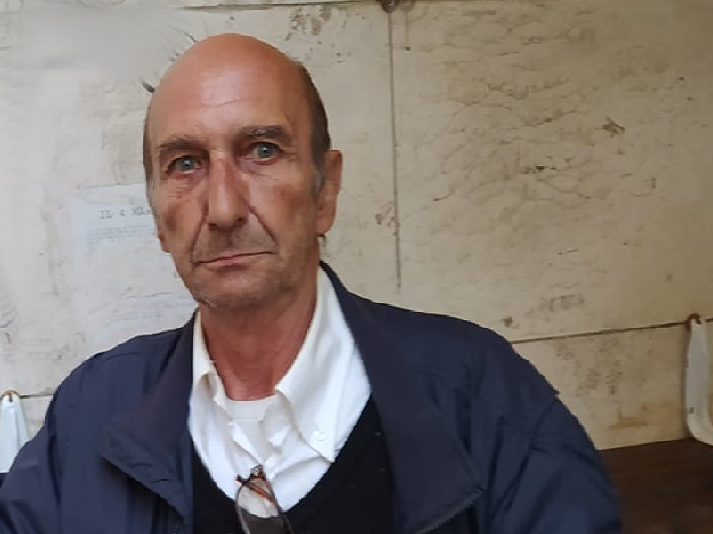 Morto a Cagliari, incertezza sul funerale del conte: “Speriamo di trovare tutti i parenti di Emilio”