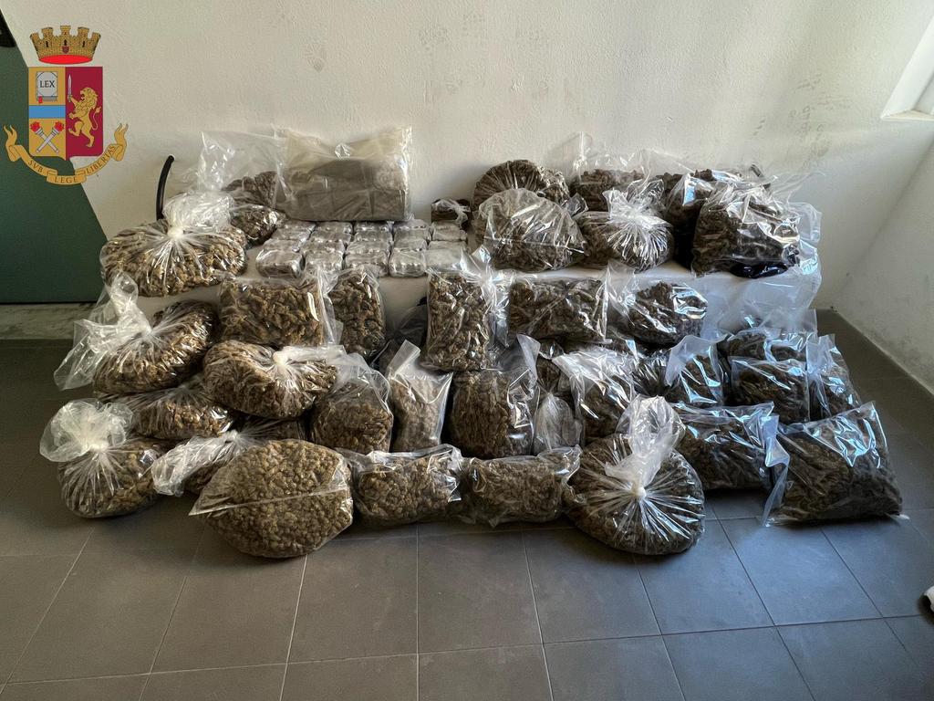 In cantina 50 kg di droga e 20 mila euro: arrestato un giovane insospettabile di Assemini