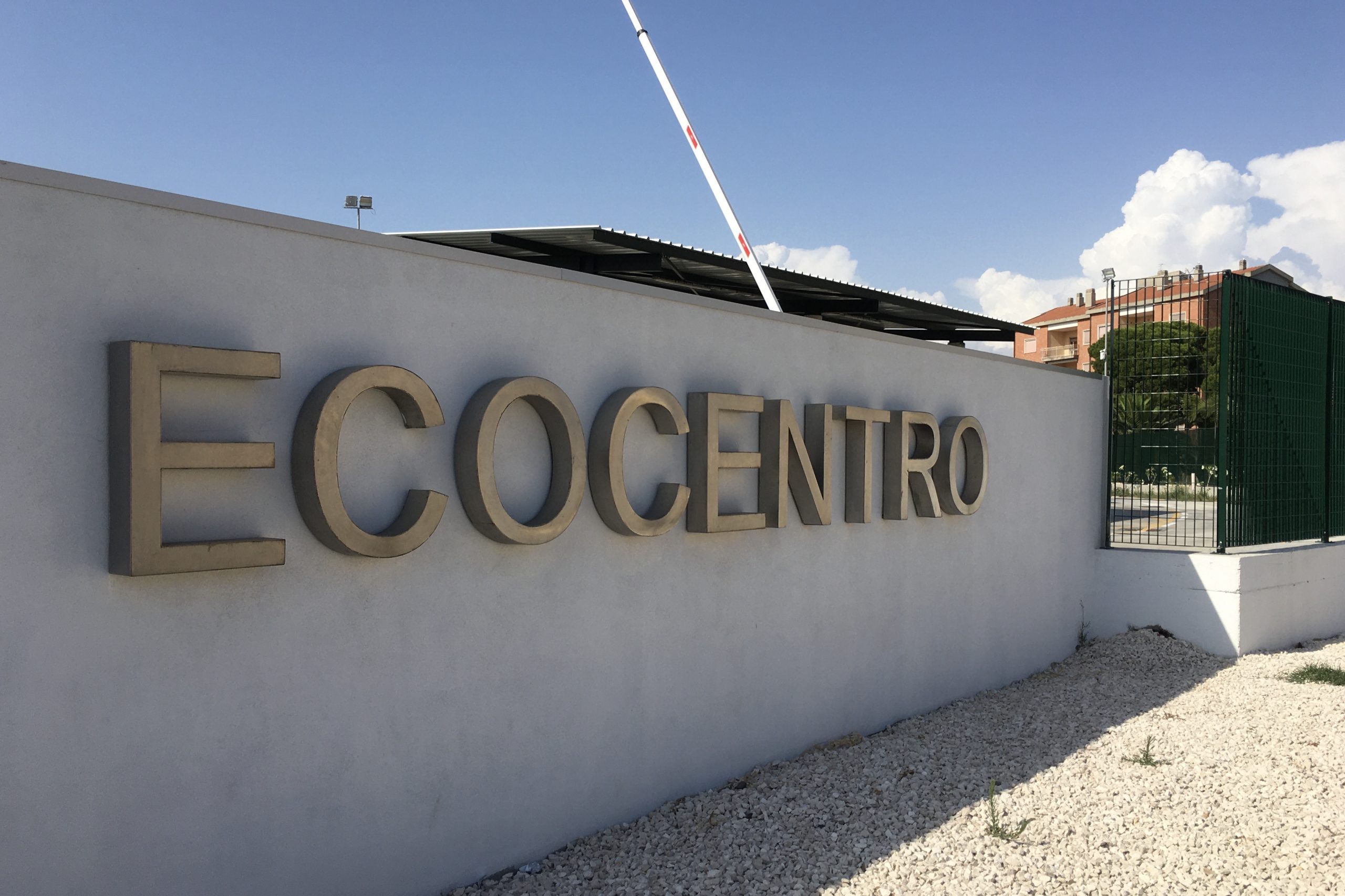 “All’ecocentro di Cagliari si entra solo con l’auto”, ipovedente impossibilitato a guidare mandato via