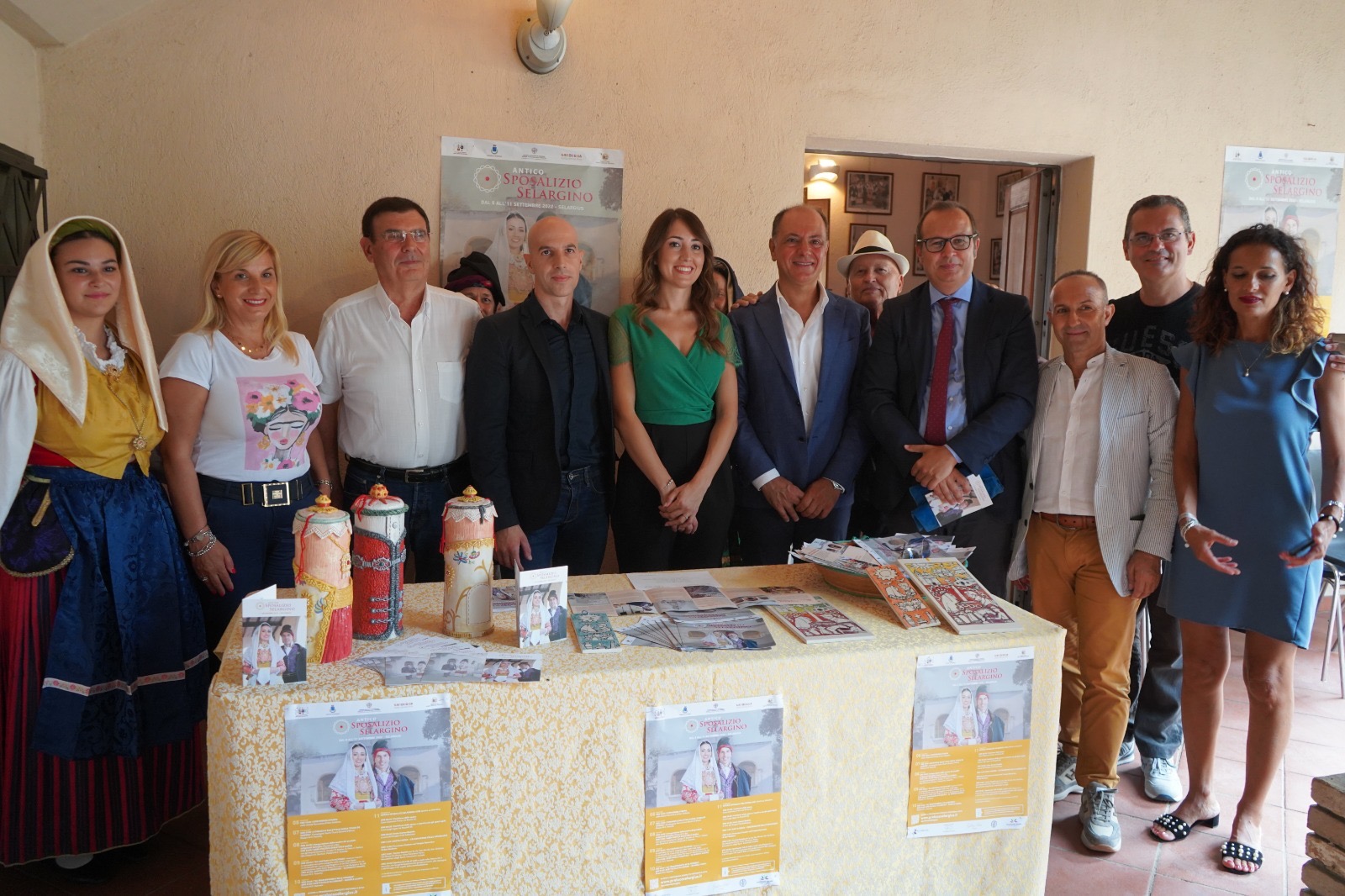 Martina e Samuele, un grande amore e il mito del Matrimonio Selargino si rinnova con 60 gruppi folk