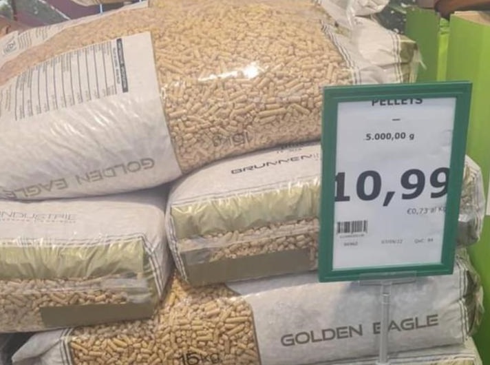 Cagliari, pellet a peso d’oro: il costo di un sacco supera i dieci euro