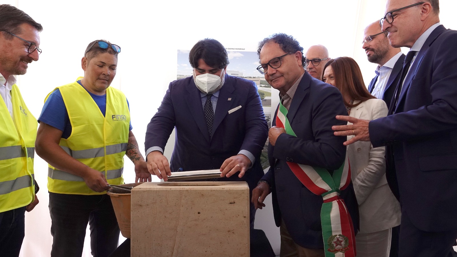 San Gavino, posata la prima pietra del nuovo ospedale del Medio Campidano: è un giorno di festa
