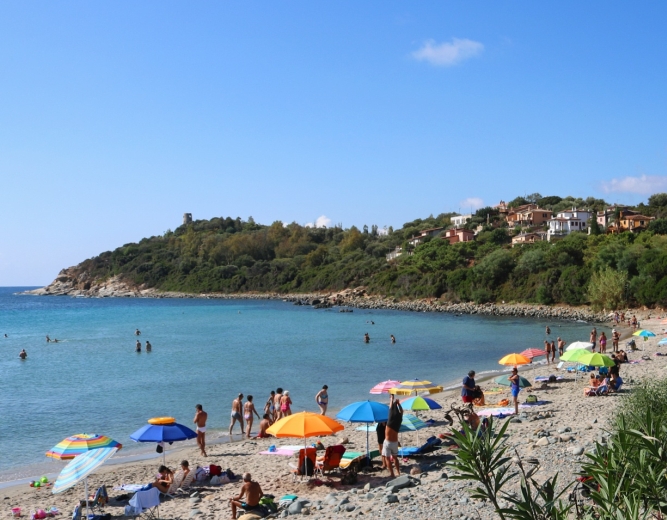 Malore in mare, 82enne muore davanti alla moglie e ai bagnanti a Porto Frailis