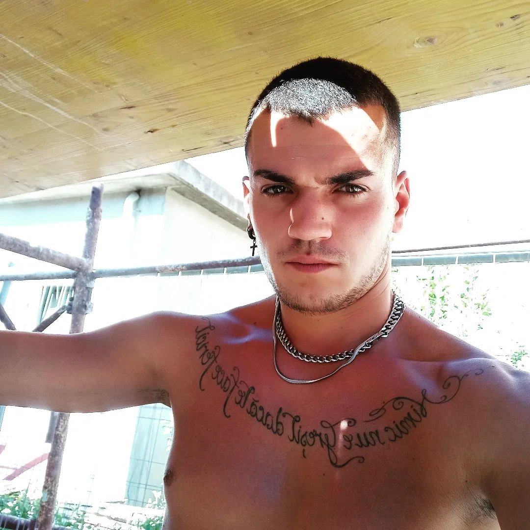 Tudor Daniel Gulie, 26 anni: Sant’Anna Arresi piange quel dolce ragazzo rumeno morto nello schianto