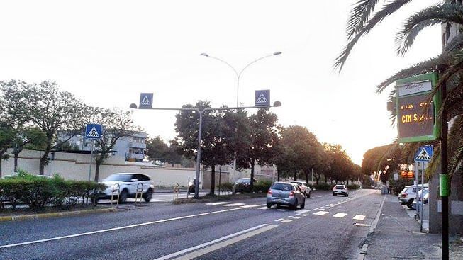 Cagliari, guerra alla pubblicità abusiva: rimossi 40 cartelloni in 3 mesi tra viale Poetto e via Lungosaline