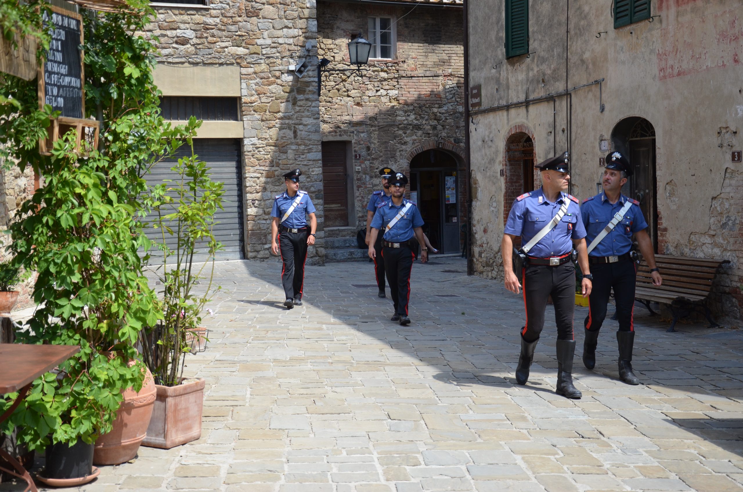 Droga nascosta nell’ovile, allevatore in manette a Pauli Arbarei