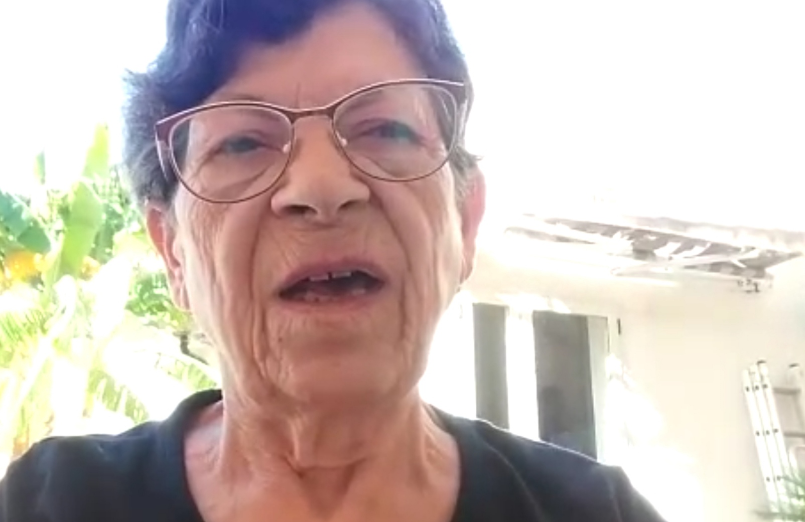 “Caduta a Cagliari, esistenza stravolta a 76 anni: devo convivere con una protesi al femore”