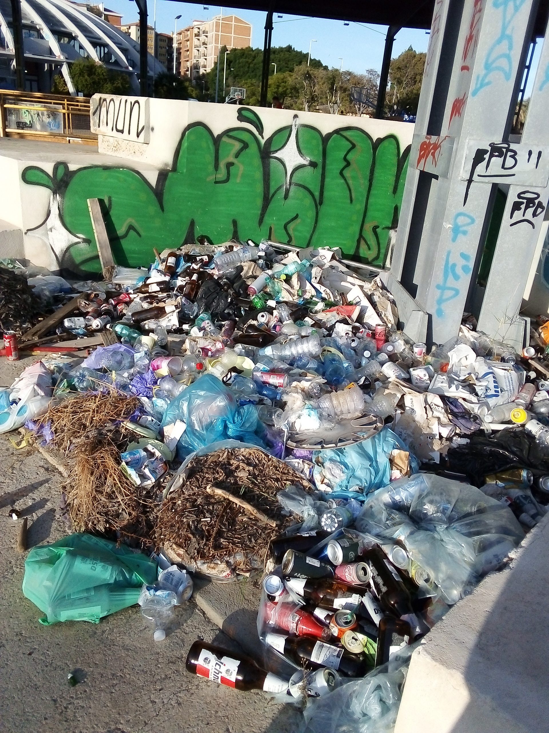 “Nella Cagliari di Truzzu il pattinodromo di Monte Mixi è diventato un’altra discarica”