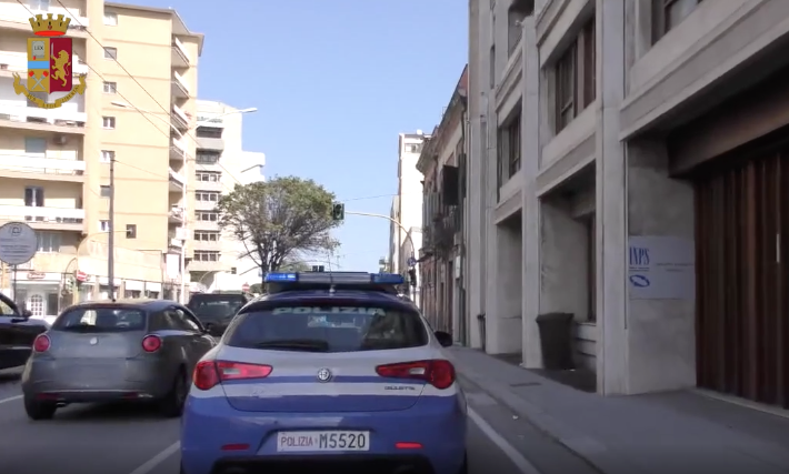 Cagliari, truffa da 8 milioni di euro sul reddito di cittadinanza: denunciati 300 stranieri