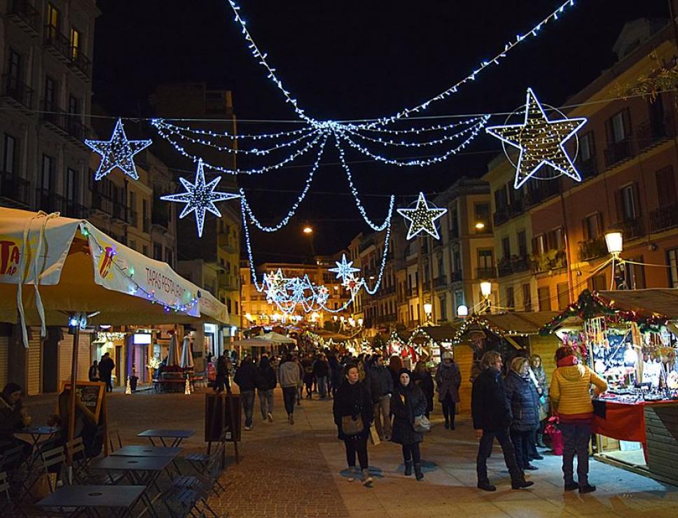 L’ombra della guerra e del caro bollette sul Natale a Cagliari: luminarie a rischio in città