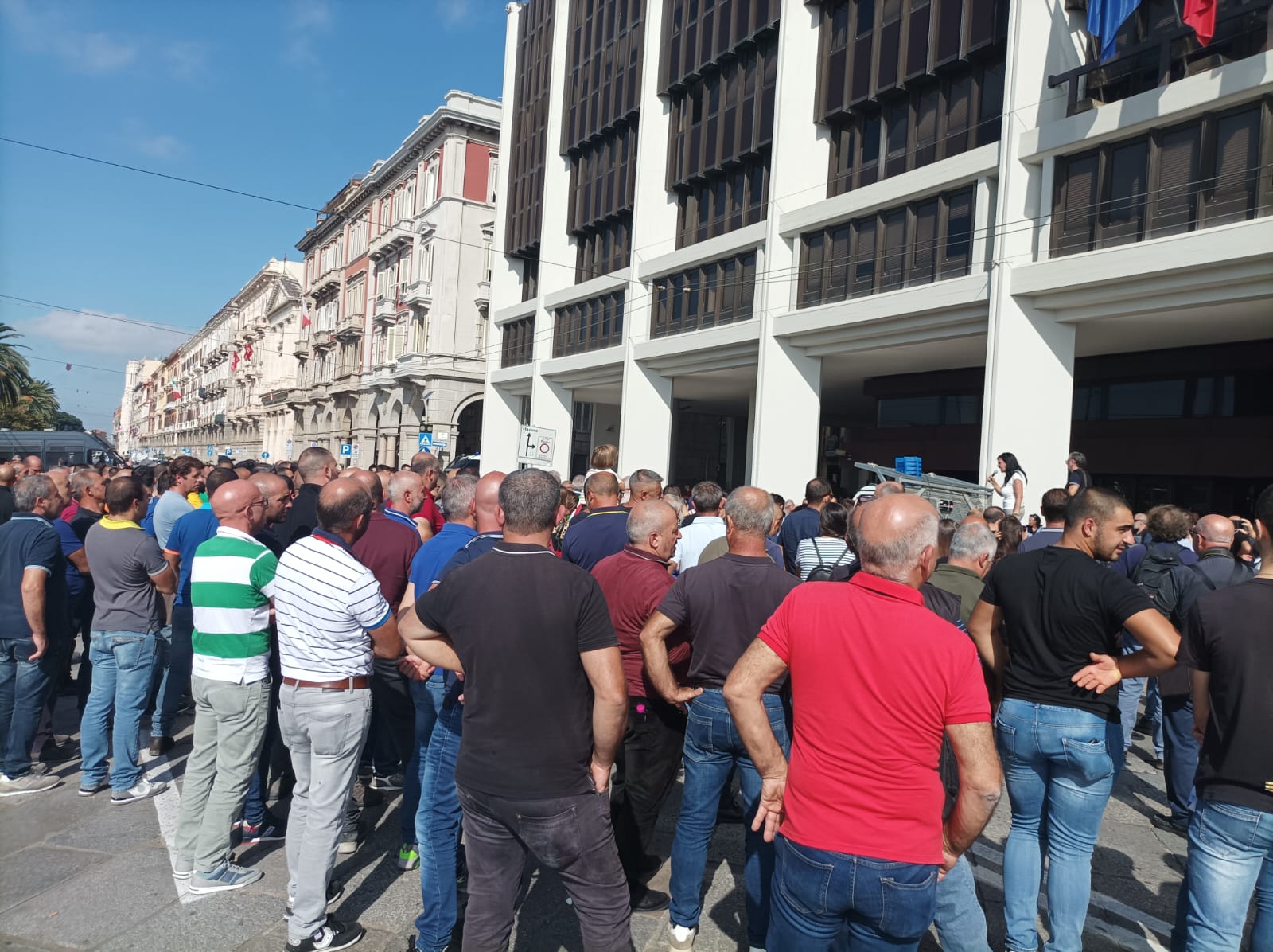 La promessa della politica ai pastori in piazza: una legge ad hoc fra una settimana