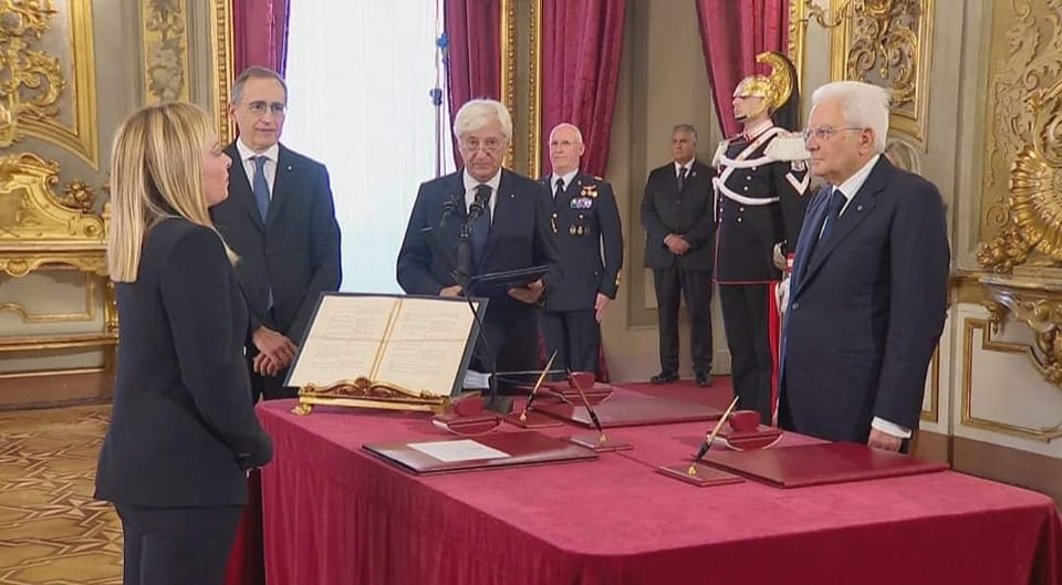 Giorgia Meloni giura al Quirinale: per la prima volta una donna presidente del Consiglio