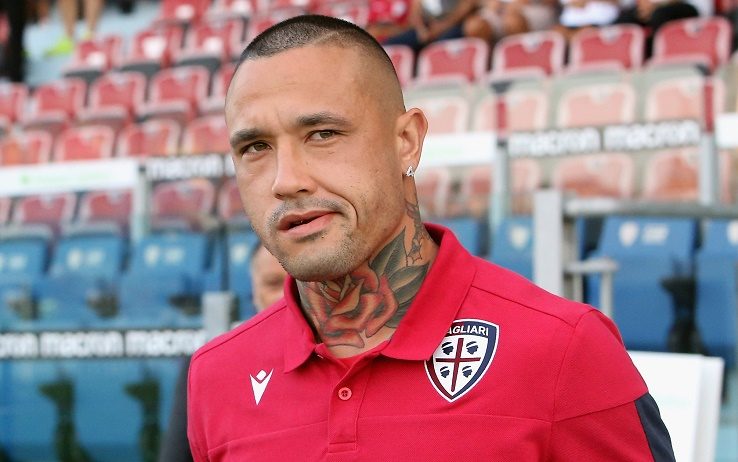 Guai per Nainggolan, l’ex calciatore del Cagliari arrestato in Belgio per guida senza patente