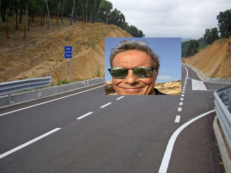 Sangue sulle strade sarde, vola fuori strada con la moto: muore il chirurgo Marzio Arras