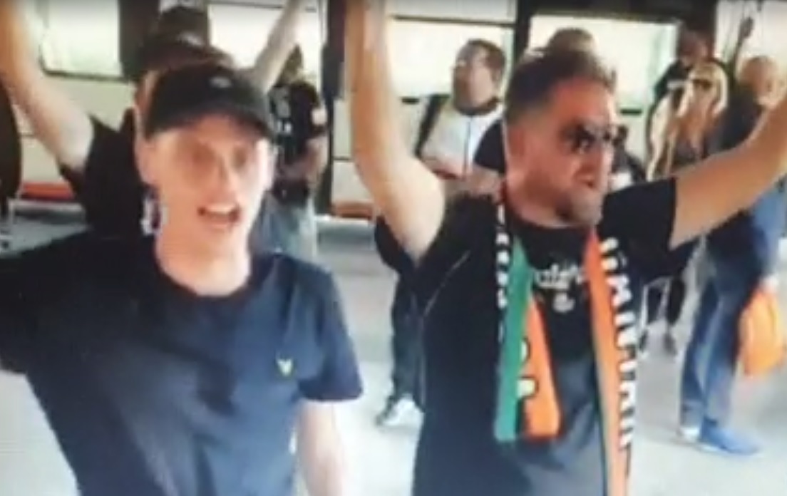 Gli ultras del Venezia scatenati all’aeroporto di Elmas: “Odio Cagliari, bastardi”