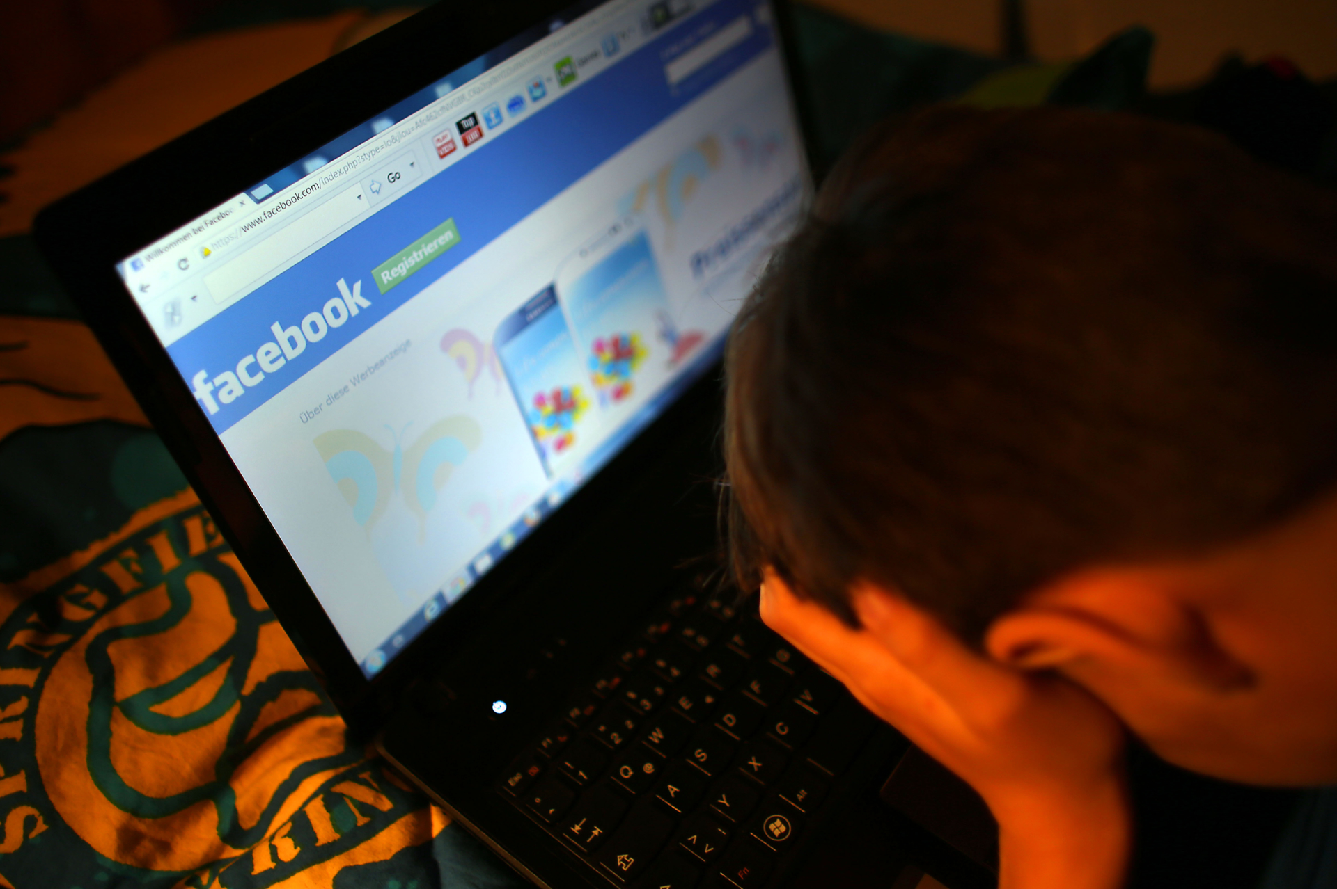 “Genitori digitali”, via ai corsi di formazione contro i pericoli del web