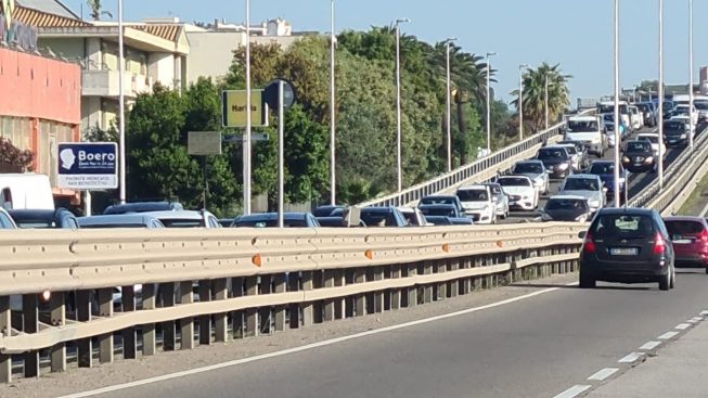 Cagliari, brutto incidente sull’Asse Mediano: traffico in tilt da via Cadello