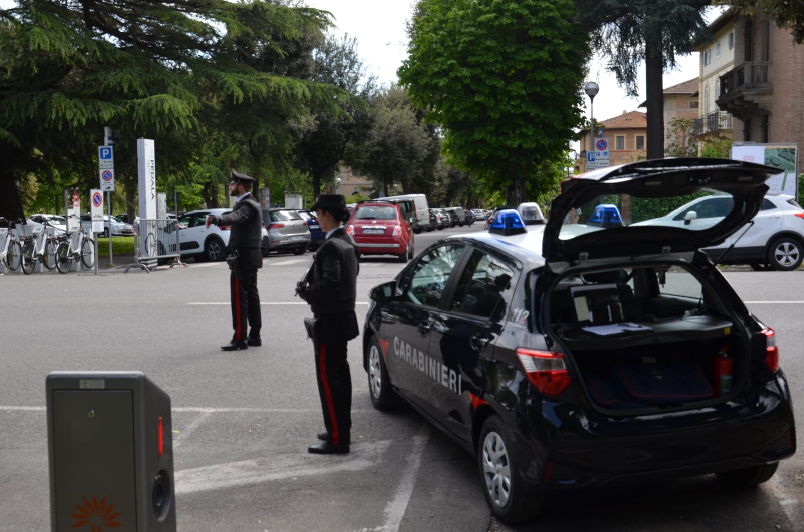 Furto al distributore in via Is Mirrionis a Cagliari, 34enne incastrato dalle telecamere