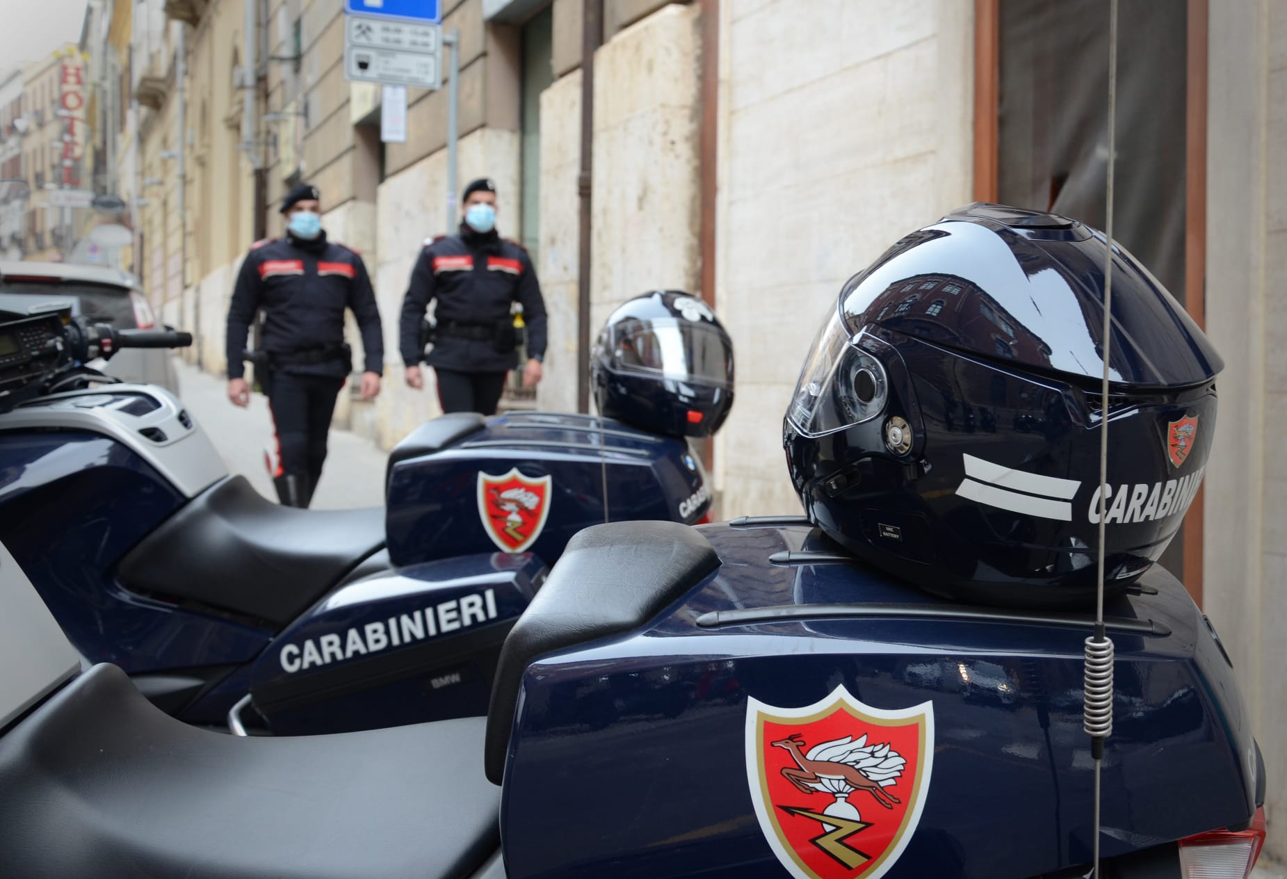 Cagliari, calci e pugni per riavere indietro i soldi per una prestazione sessuale: 2 persone in ospedale