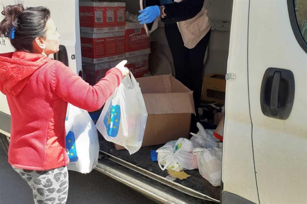 Dal Covid alle bollette, tsunami povertà in Sardegna: 110mila famiglie in crisi nera