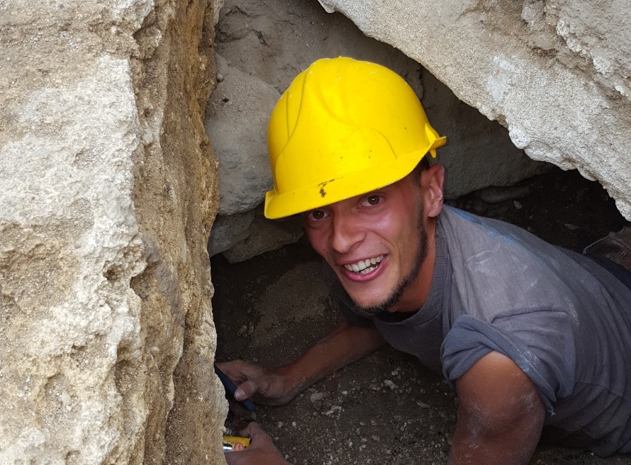 Aveva scavato i tesori di Nora, addio al giovane archeologo Luca Restelli