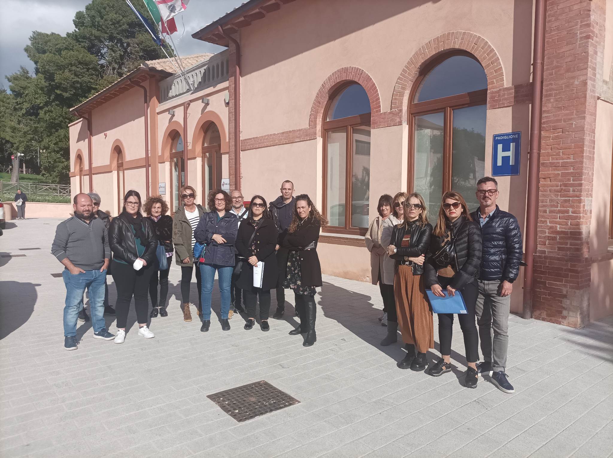 Cagliari, centinaia di bimbi senza cure e aiuti: “L’unico ambulatorio fisiatrico sardo è al collasso”