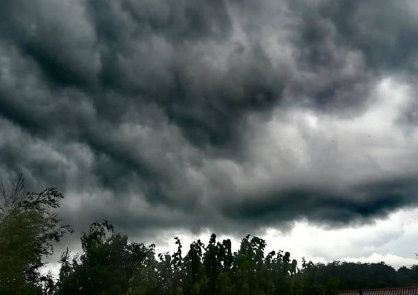 Meteo Casteddu, un weekend tra temporali e nuvole su tutta l’Isola
