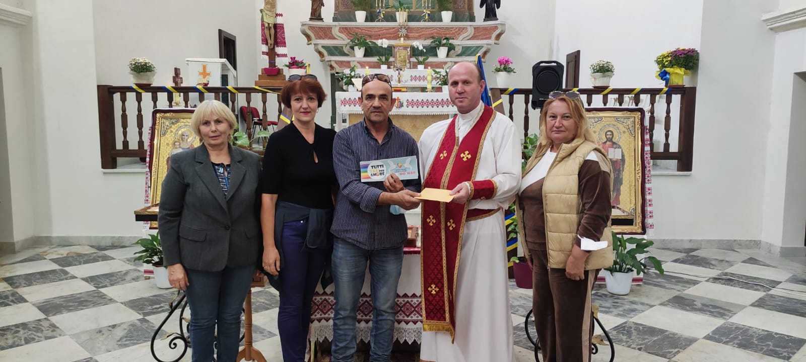 I tassisti di Cagliari donano 600 euro all’Ucraina: “Saranno utilizzati per cibo e medicinali”