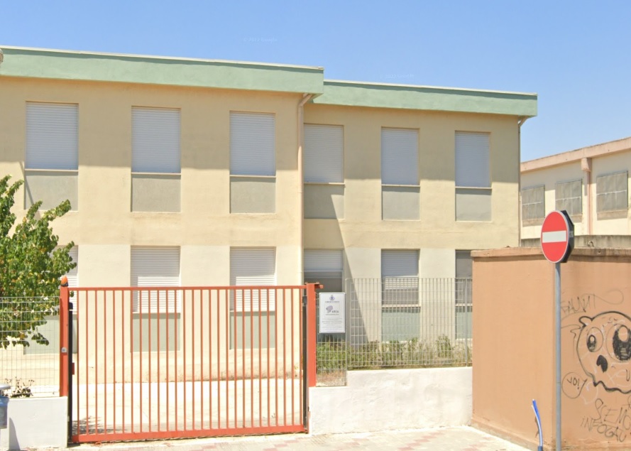 Paura a Sestu, vibrazioni e crepe: sbarrata la scuola primaria di via della Resistenza