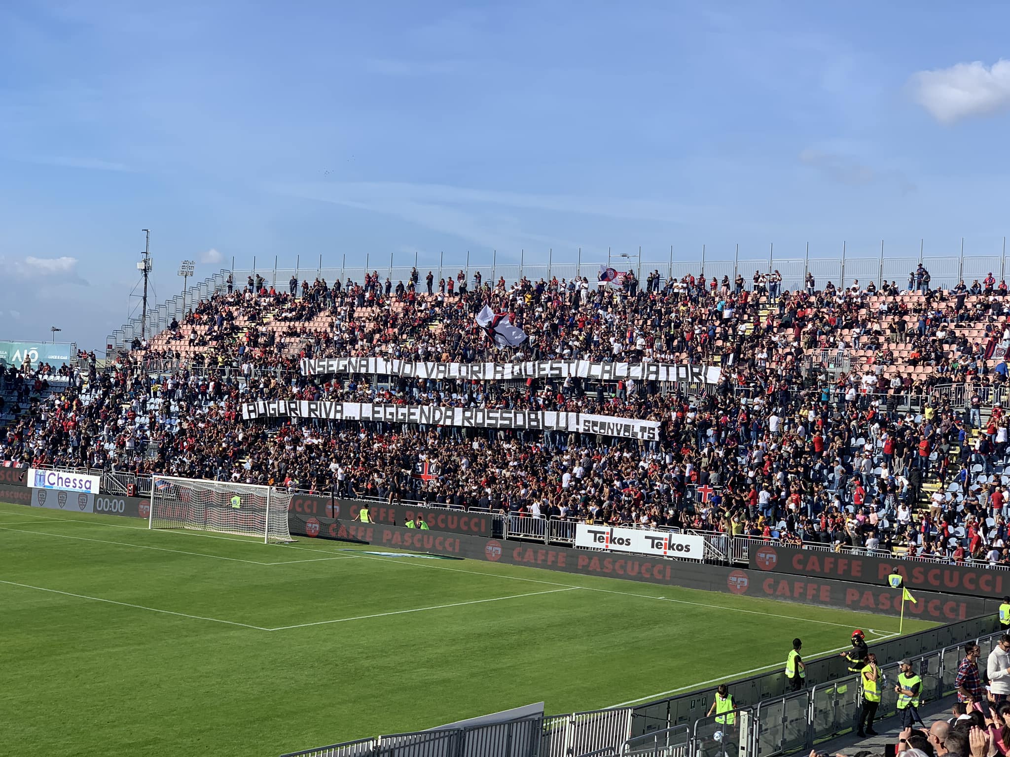 “Riva, insegna i tuoi valori a questi giocatori”: Giulini e Liverani spingono invece il Cagliari verso un campionato anonimo di B