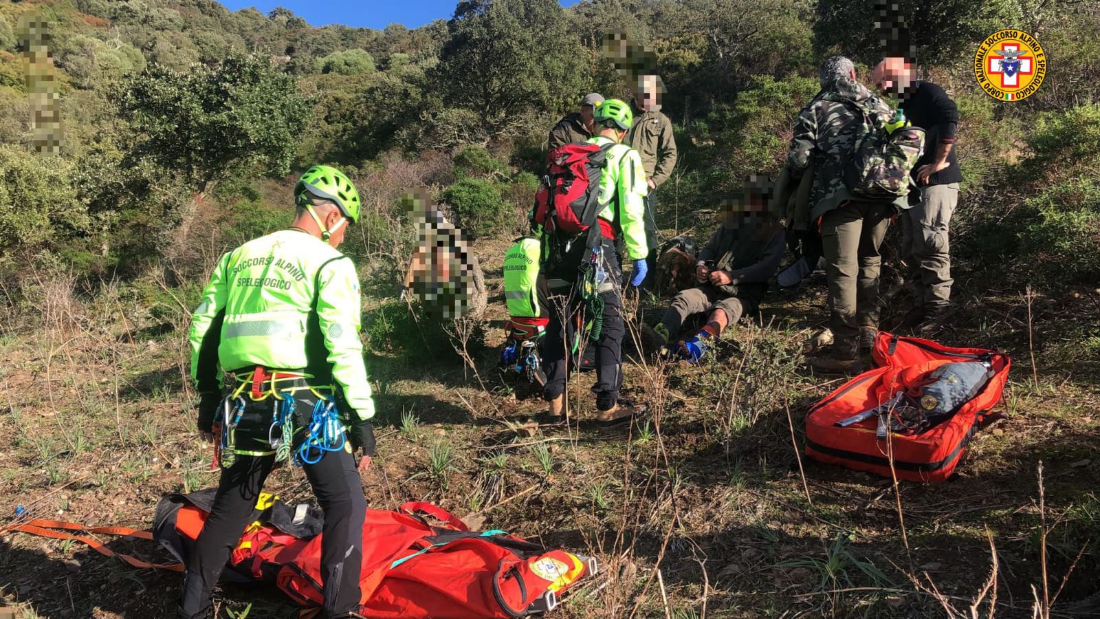 Cacciatore 38enne infortunato a Iglesias, salvato dai tecnici del Soccorso Alpino a San Marco