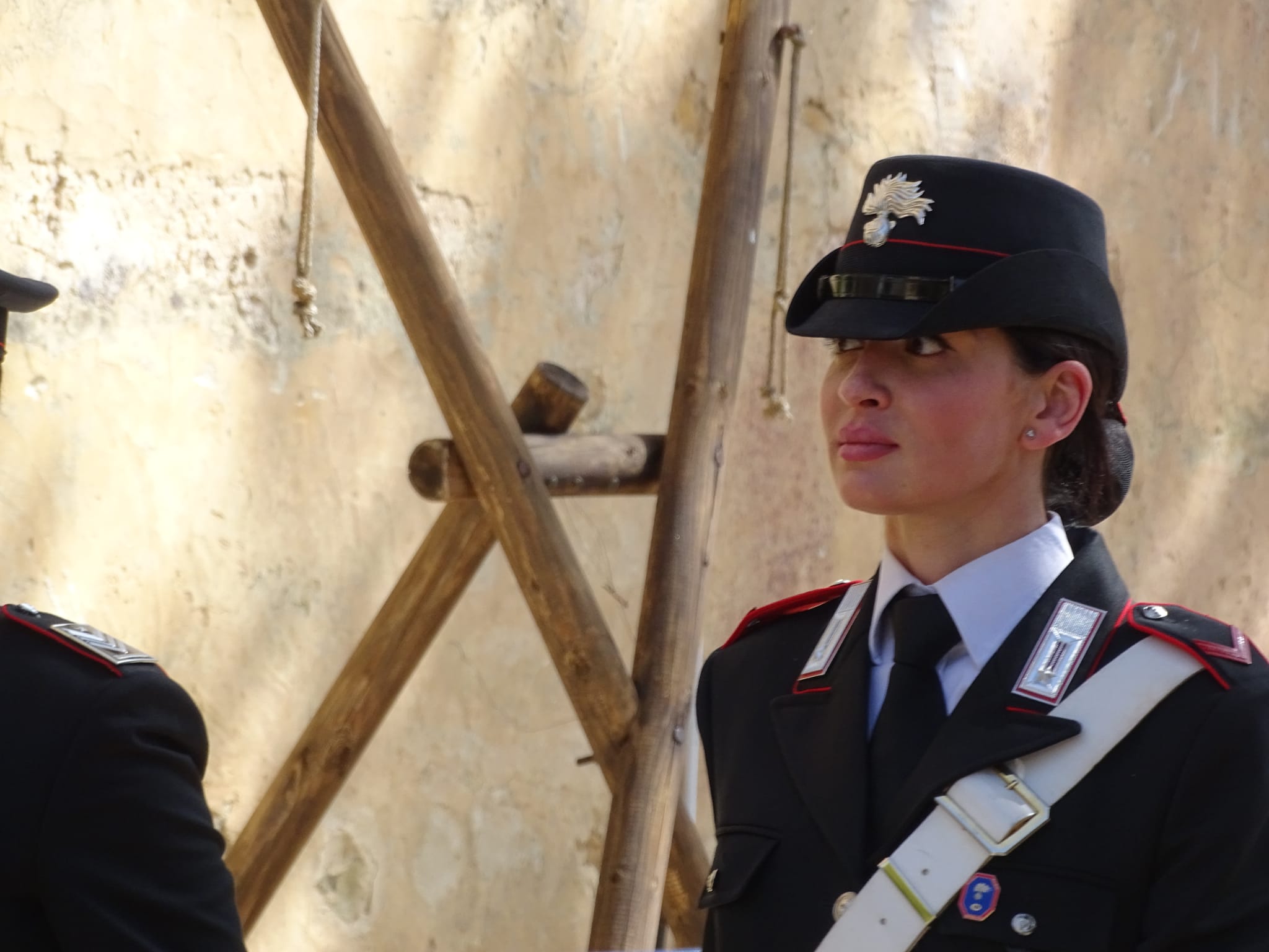 Documenti falsi per ottenere oneri non dovuti: nei guai geometra cagliaritano