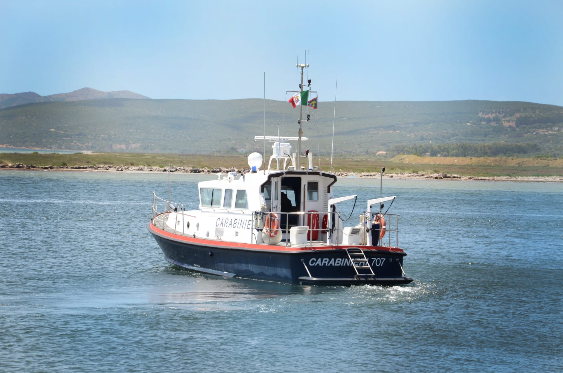 Acquista un carrello per il trasporto natanti, ma l’oggetto non arriva: pescatore truffato a Teulada