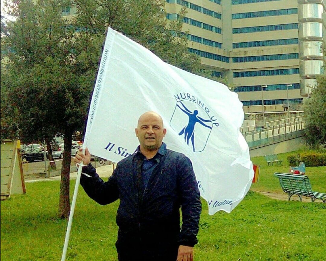 Cagliari, la fuga degli infermieri dal Brotzu: “E chi resiste spesso va dallo psicologo o dallo psichiatra”