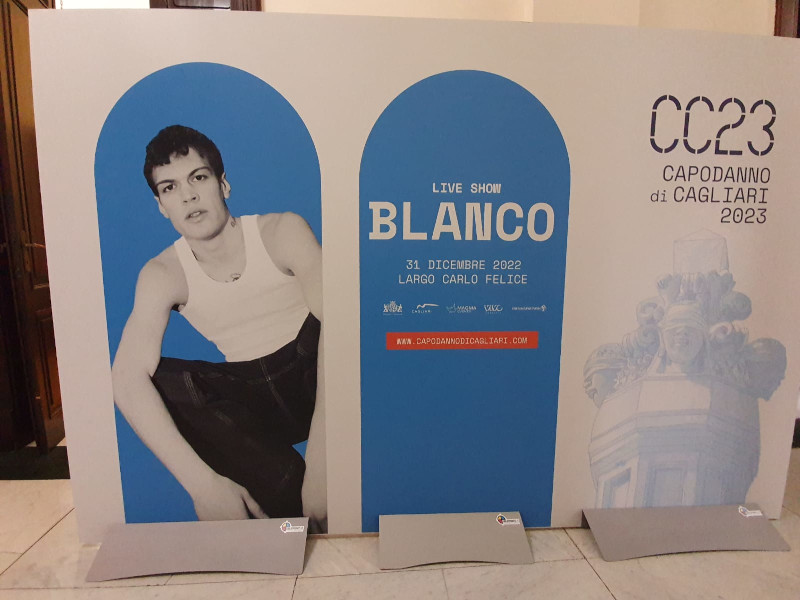 Cagliari, il Capodanno 2023 è con Blanco: maxi palco nel Largo