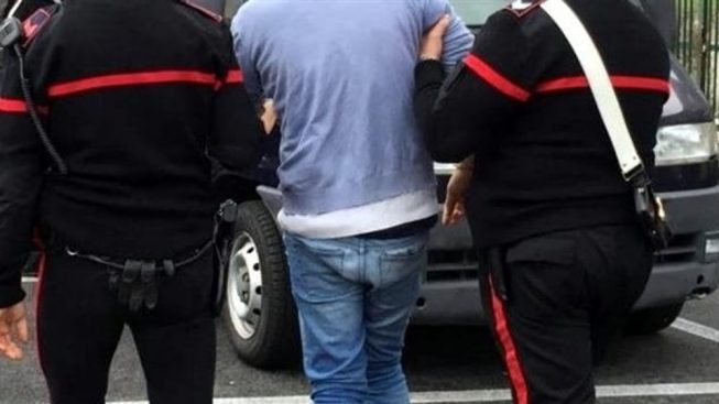 arresto-carabinieri-spalle-2-653x367 Sarda News - Notizie in Sardegna