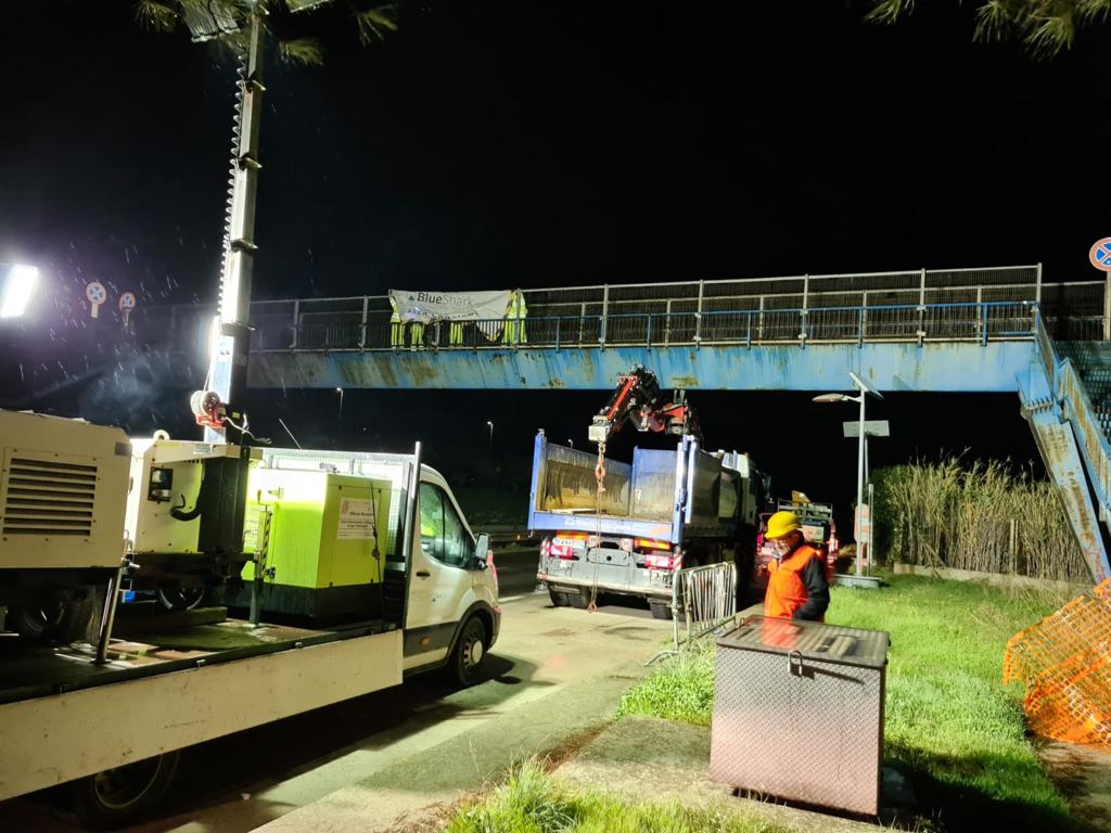 Lavori record, fine dell’isolamento per tanti quartesi: riapre il cavalcavia sulla 554