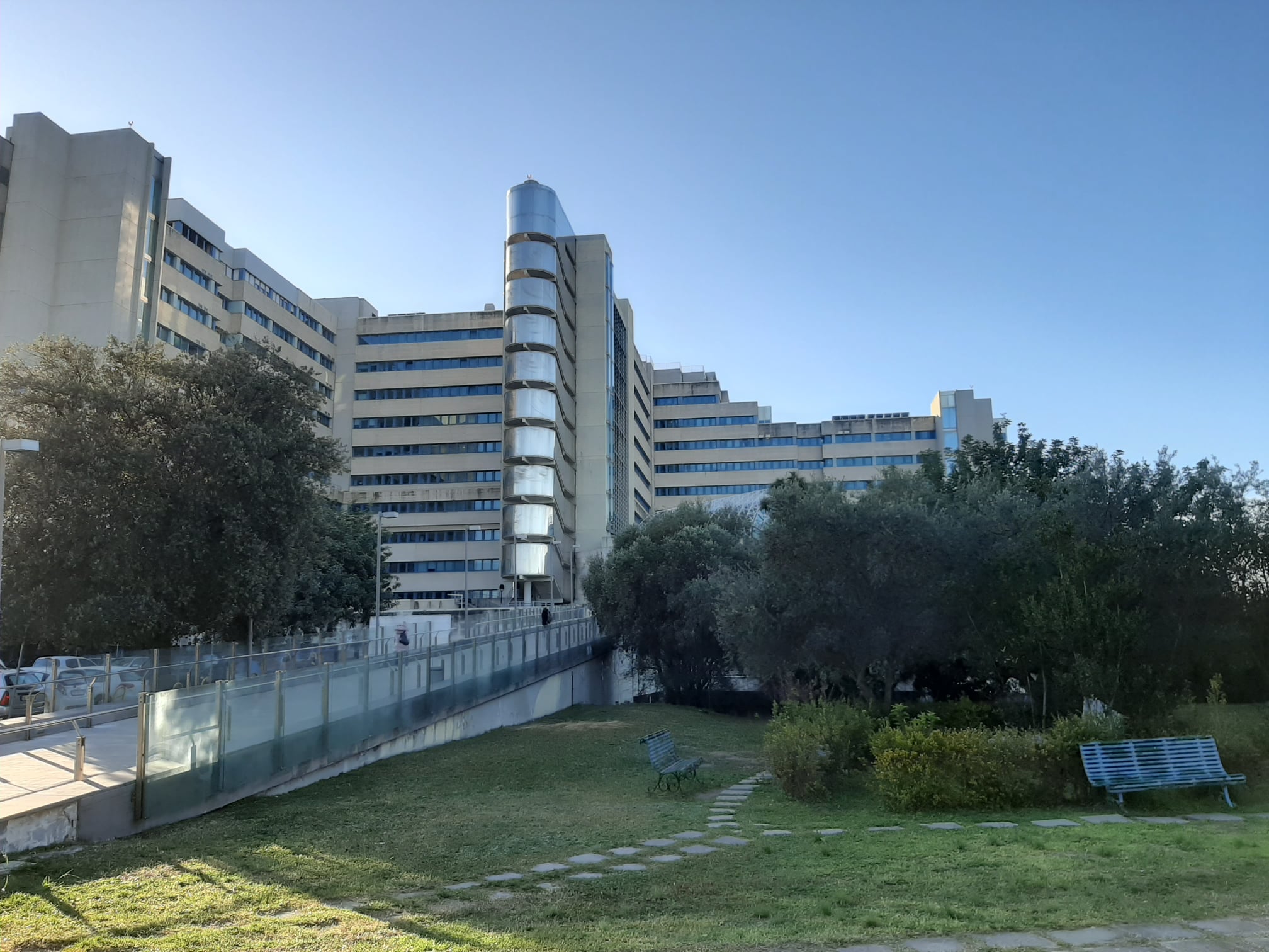 Il dono più bello a Natale: al Brotzu due trapianti di rene e due vite salvate con una tecnica innovativa