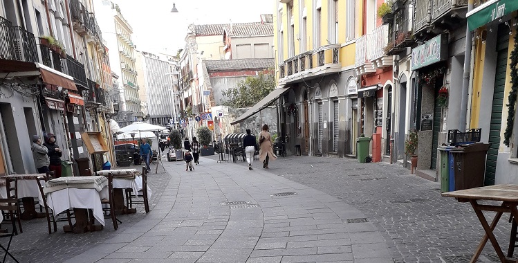 Palazzi lesionati nel Corso a Cagliari, i proprietari denunciano: via alle indagini nel sottosuolo