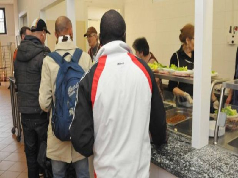 Con la casa ma senza lavoro, boom di nuovi poveri a Cagliari: “Raddoppiano i laureati in crisi”