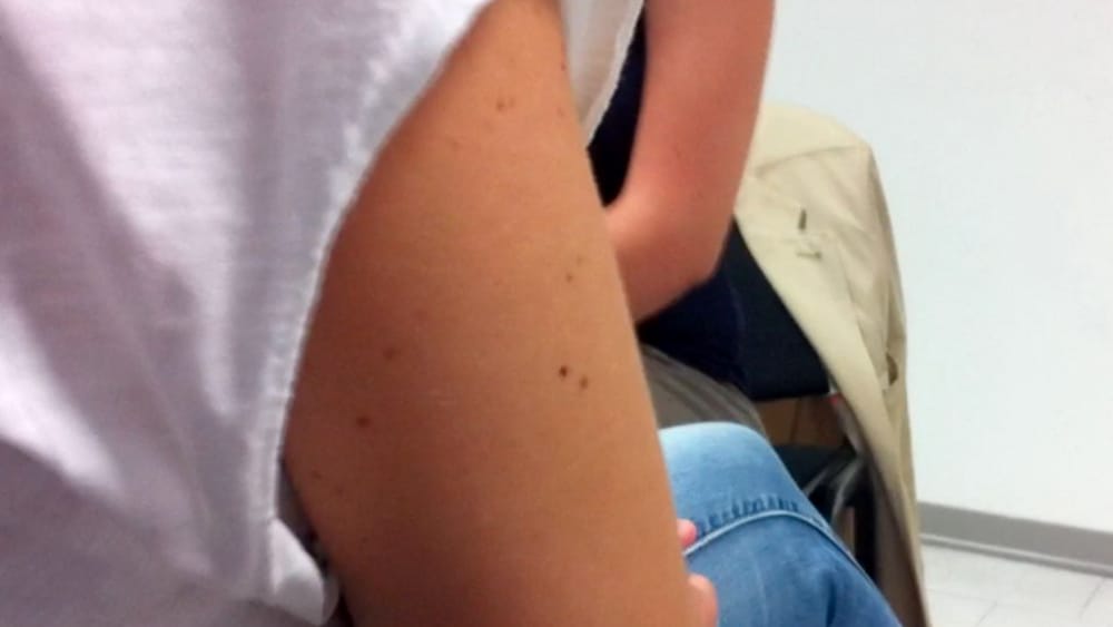 La mamma della bimba violentata dal prof di San Gavino: “Quel mostro la deve pagare”