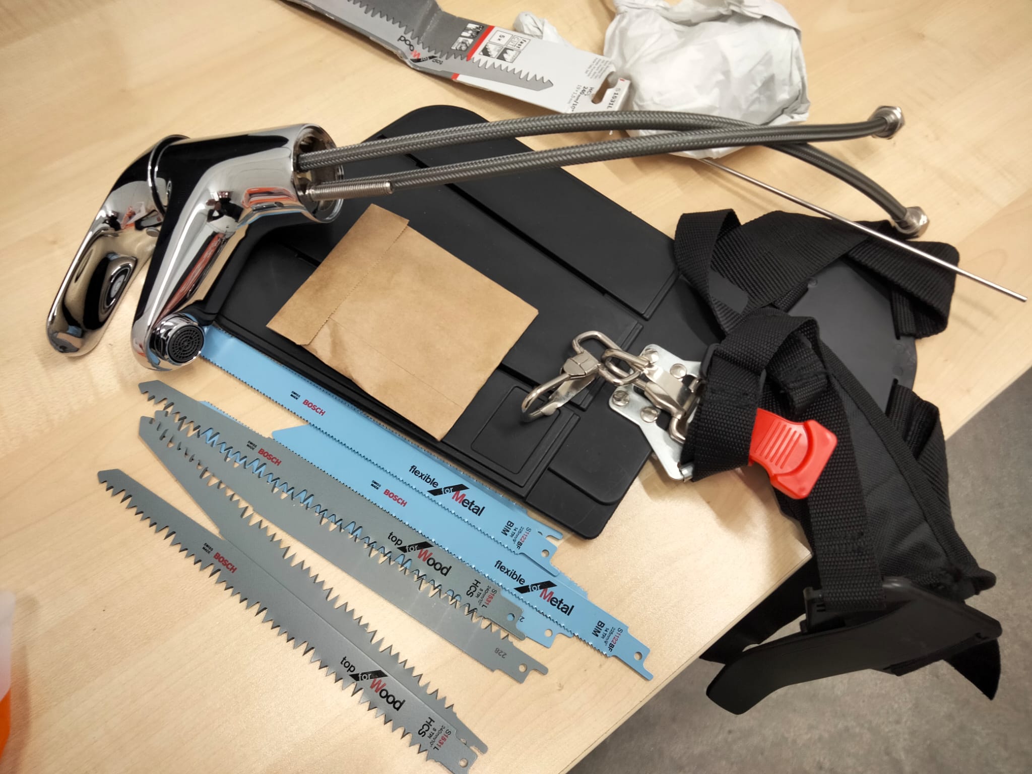 Doppio furto alla Tecnomat di Assemini: nei guai una coppia, decisive le guardie giurate