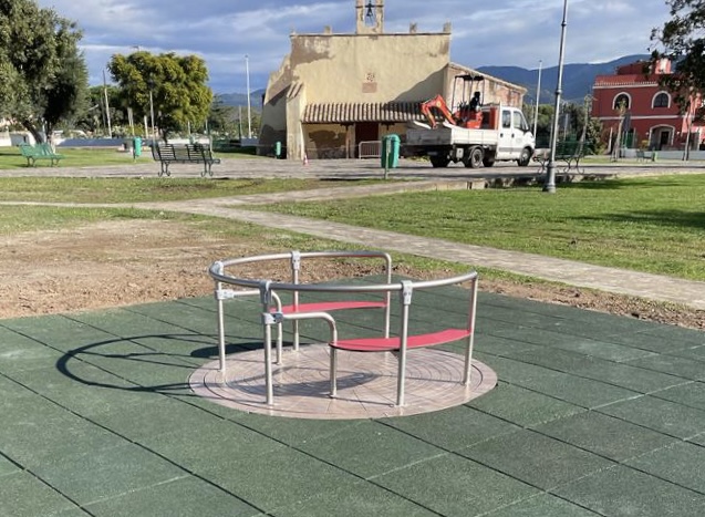 Quartu, nei parchi comunali nuovi giochi per i bambini e spazi d’incontro per le famiglie