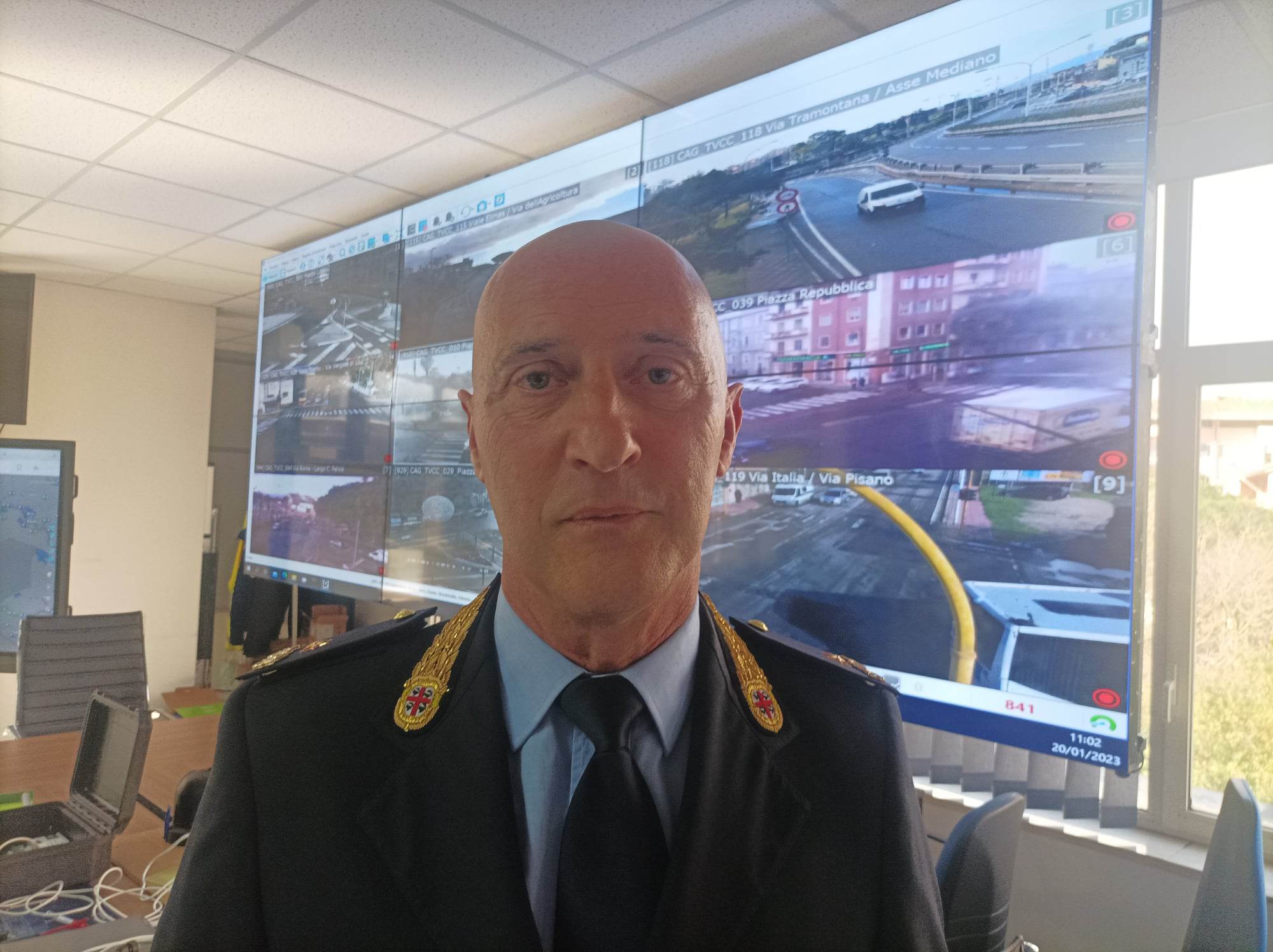 Cagliari, scappa con la droga e ferisce un agente: “Dopo pochi giorni il pusher era libero e in barca”