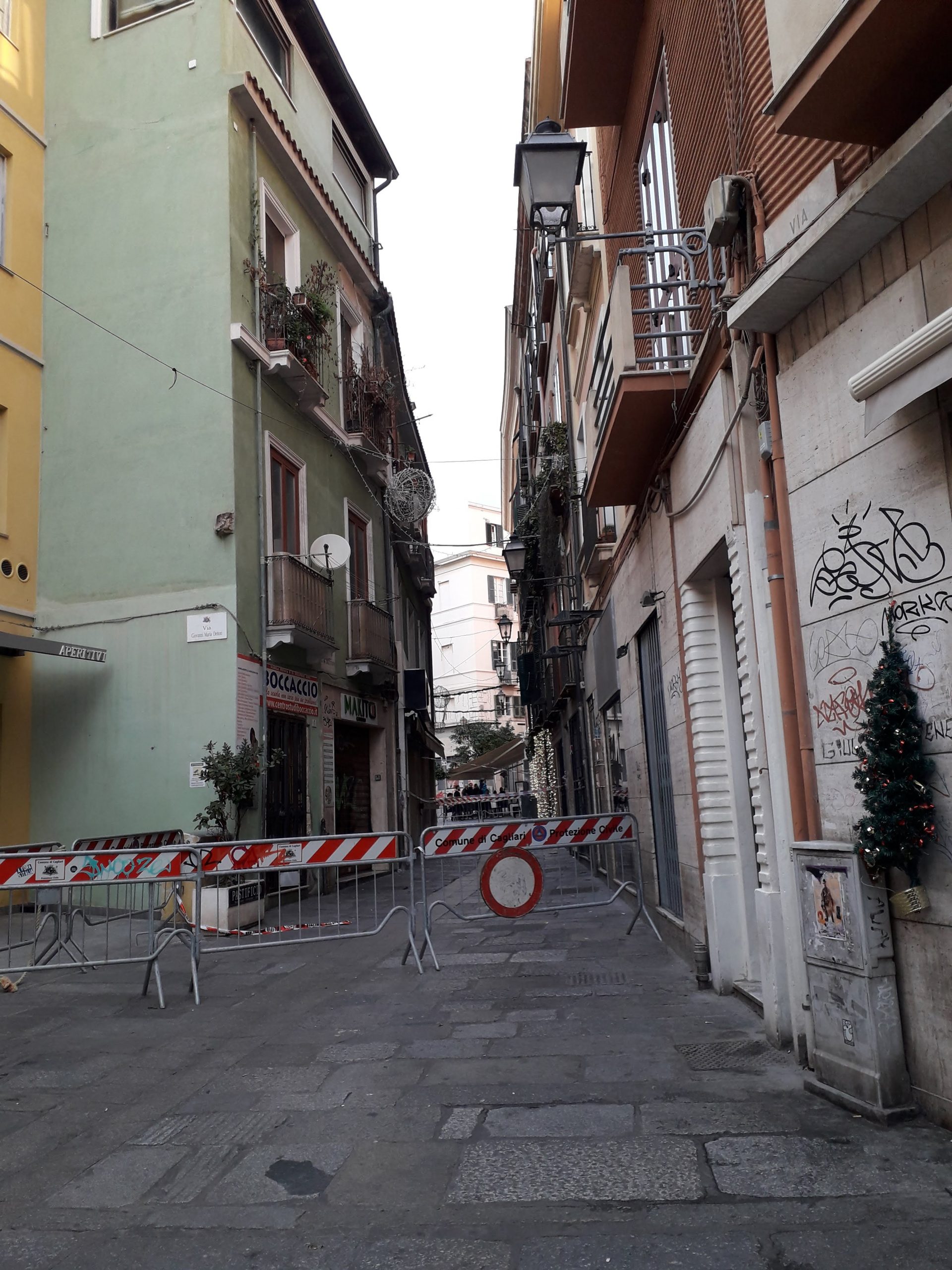 La Cagliari che crolla: perchè queste lesioni e i pericoli per l’incolumità delle persone?