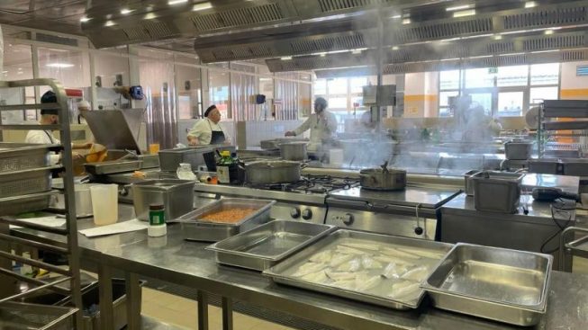 I genitori non pagano, più di 200 bambini a bocca asciutta nelle mense di Quartu